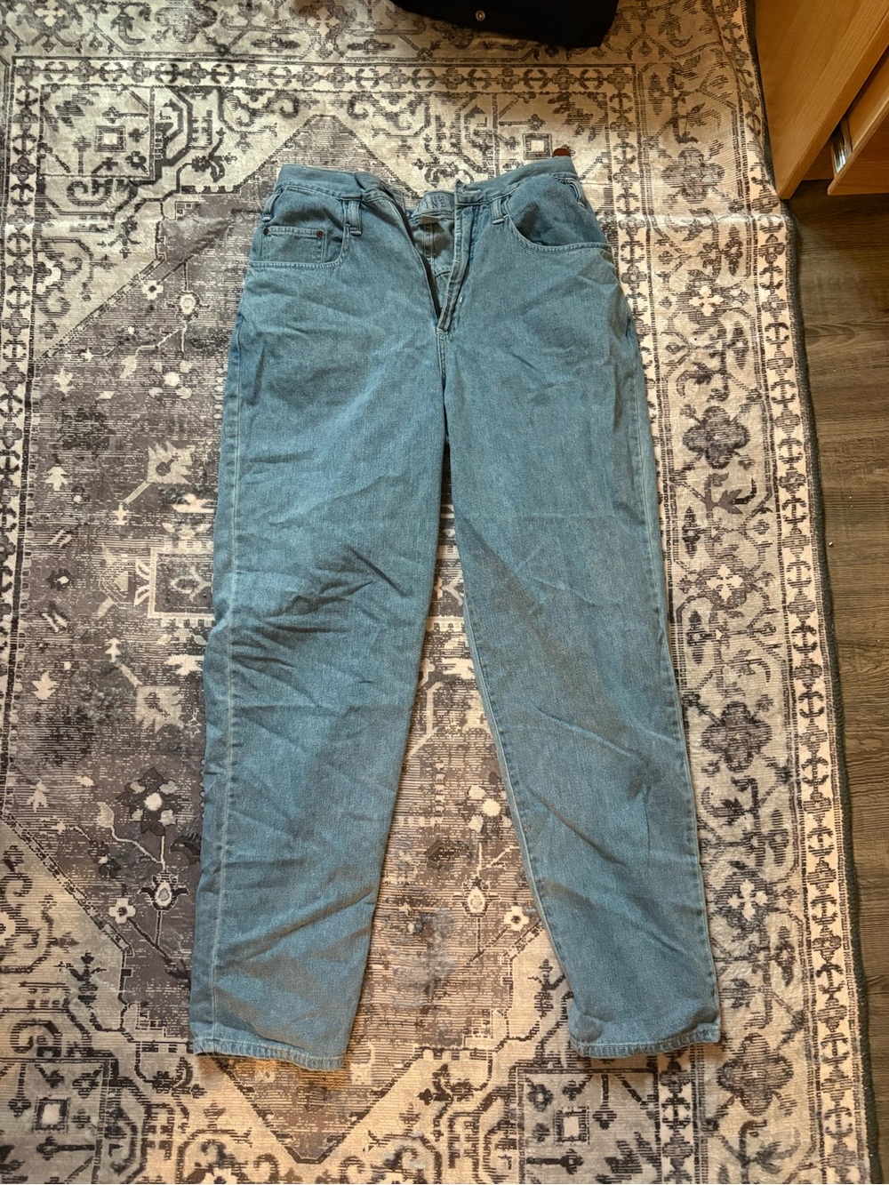 Classic High-Waist Women's Jeans